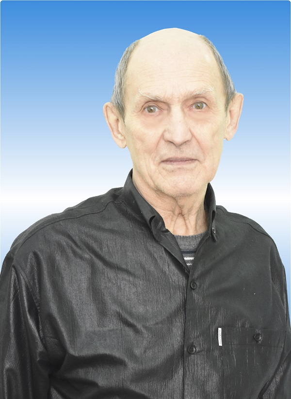Ежов Вячеслав Леонидович.